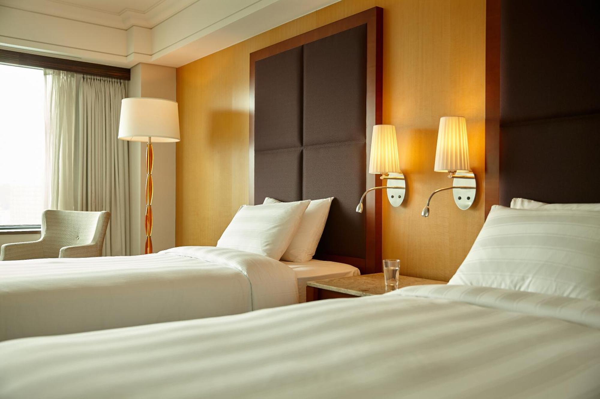 Lotte Hotel Busan Eksteriør bilde A room at the hotel