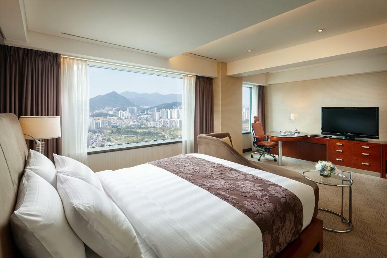 Lotte Hotel Busan Eksteriør bilde Deluxe Room